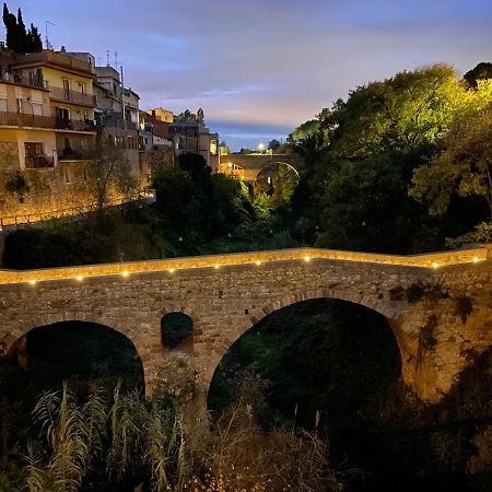 Casa De Poble Termes Romanes Кальдес-де-Монбуй Экстерьер фото